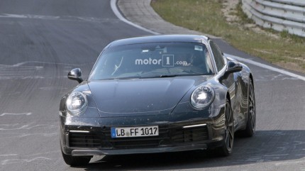 Новый Porsche 911 станет гибридом